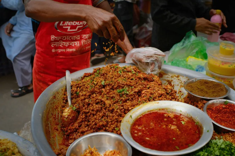 Bazaar Physics: The Unwritten Rules That Make 70 Taka Feel Like $70 In Dhaka